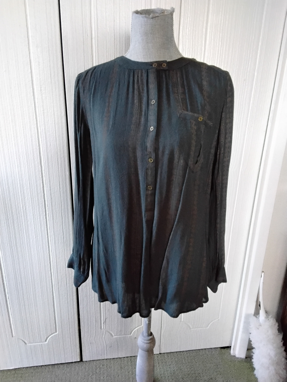 FREE PEOPLE Dark Gray/Lavender Long Sleeve Button Front Blouse, Staggered Hem